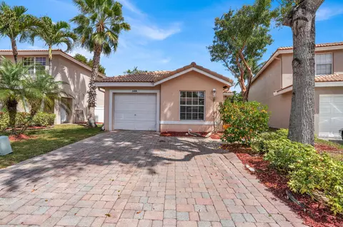 3484 Commodore Ct, West Palm Beach, FL 33411