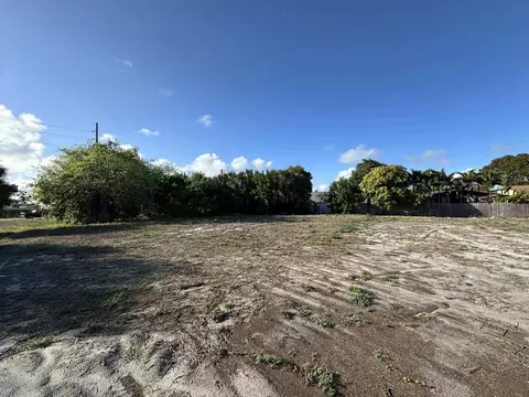 731 SW 3rd Ave, Boynton Beach, FL 33426