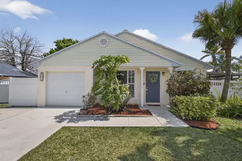 1172 Grandview Cir, Royal Palm Beach, FL 33411