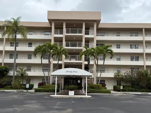 3930 Oaks Clubhouse Dr #408, Pompano Beach, FL 33069