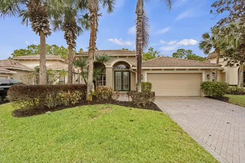 7241 Maidstone Dr, Port Saint Lucie, FL 34986