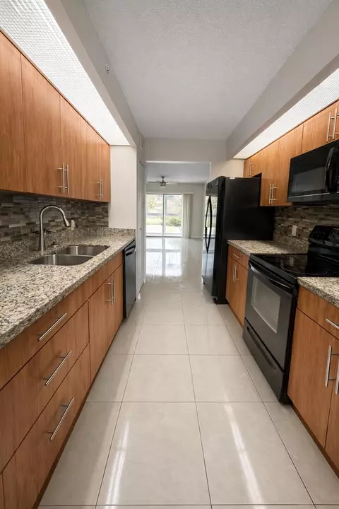 12551 SW 16th Ct #206C, Pembroke Pines, FL 33027