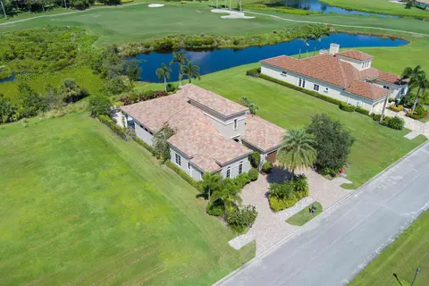 138 SE Via San Marino, Port Saint Lucie, FL 34984