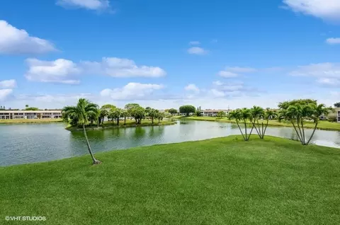 118 Somerset F, West Palm Beach, FL 33417
