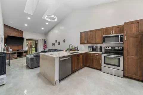 600 Crosswinds Dr #C2, Greenacres, FL 33413