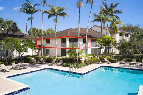 19218 Glenmoor Dr, West Palm Beach, FL 33409