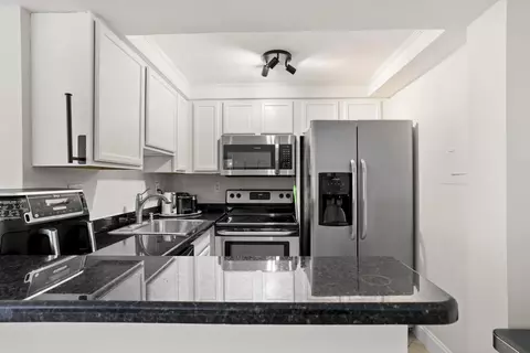 760 Executive Dr #34, West Palm Beach, FL 33401