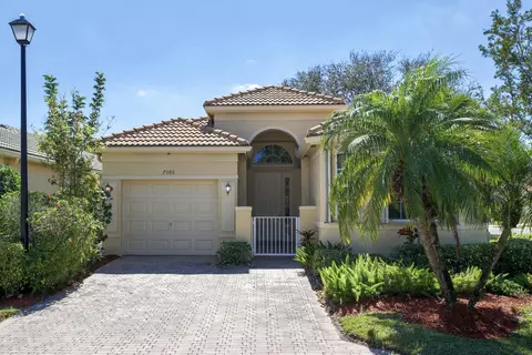 7086 Del Corso Ln, Delray Beach, FL 33446