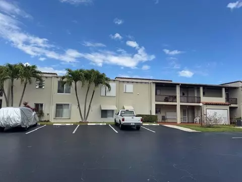 2601 Boundbrook Blvd #104, West Palm Beach, FL 33406