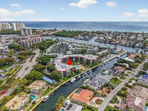 800 Jeffery St #111, Boca Raton, FL 33487
