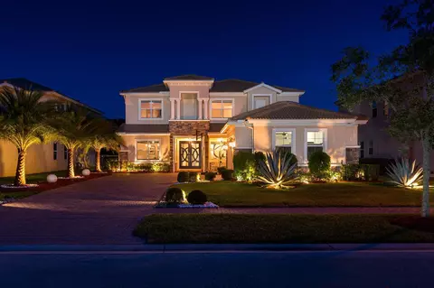 8952 Cypress Grove Ln, West Palm Beach, FL 33411