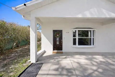2517 SE Normand St, Stuart, FL 34997