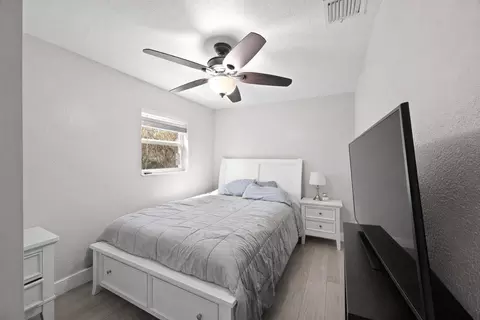 Bedroom - 2517 SE Normand St, Stuart, FL 34997 photo 2 of 3