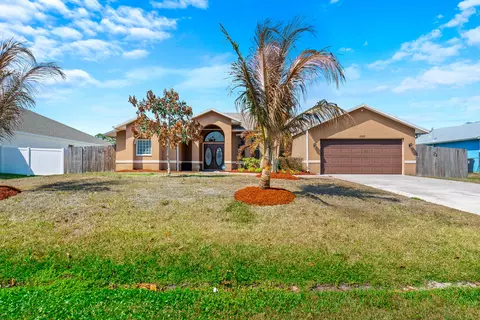 2355 SW Salmon Rd, Port Saint Lucie, FL 34953