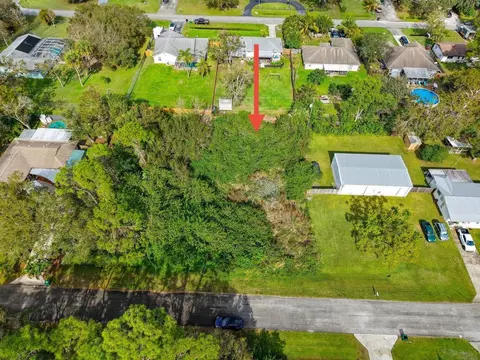 7908 Banyan St, Fort Pierce, FL 34951