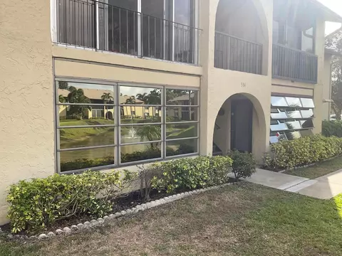 334 Pine Ridge Cir #C-1, Greenacres, FL 33463