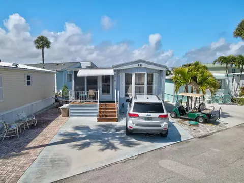976 Nettles Blvd, Jensen Beach, FL 34957