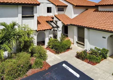 5887 Fox Hollow Dr #E, Boca Raton, FL 33486