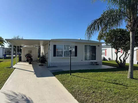 5 Universidad Ln, Port Saint Lucie, FL 34952