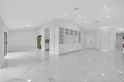 6545 Las Flores Dr, Boca Raton, FL 33433