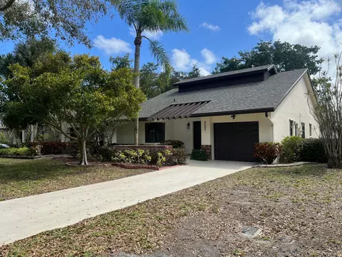 4684 Daylily Ct, Boynton Beach, FL 33436