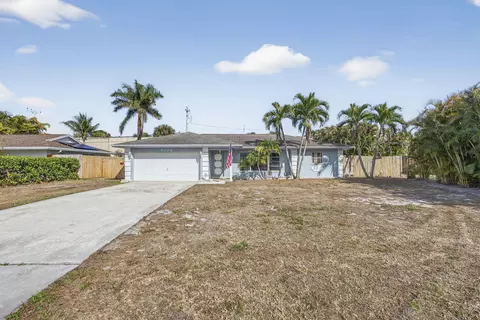 9774 Jonquil Cir S, Palm Beach Gardens, FL 33410
