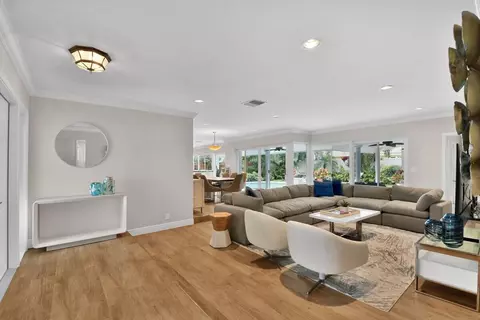 2152 NE 63rd Ct, Fort Lauderdale, FL 33308