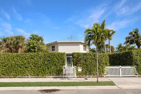943 York St, West Palm Beach, FL 33401