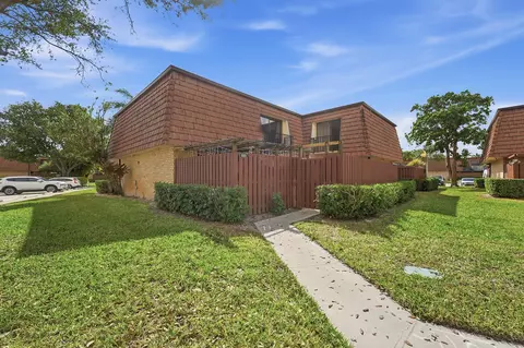 933 9th Ln #A, Greenacres, FL 33463