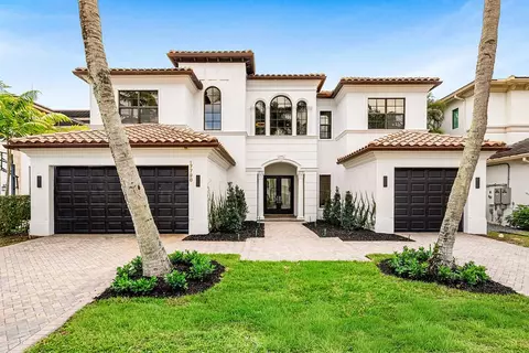 17798 Cadena Dr, Boca Raton, FL 33496