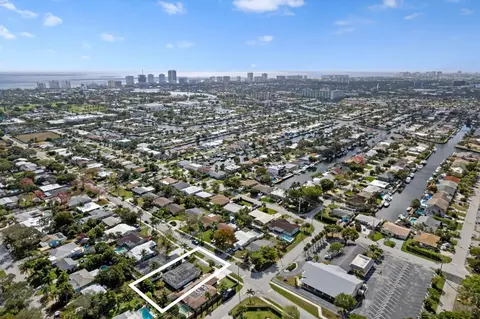 1305 SE 2nd St, Pompano Beach, FL 33060