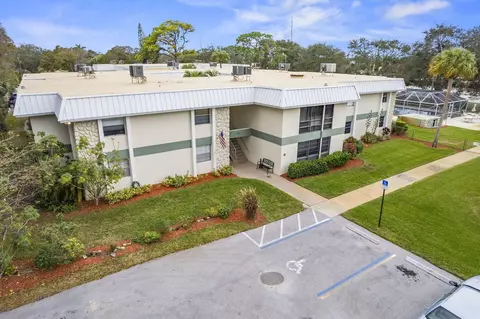 2302 Sunrise Blvd #206, Fort Pierce, FL 34982