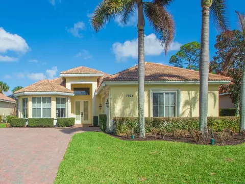 7924 Links Way, Port Saint Lucie, FL 34986