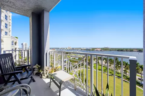255 Evernia St #1004, West Palm Beach, FL 33401
