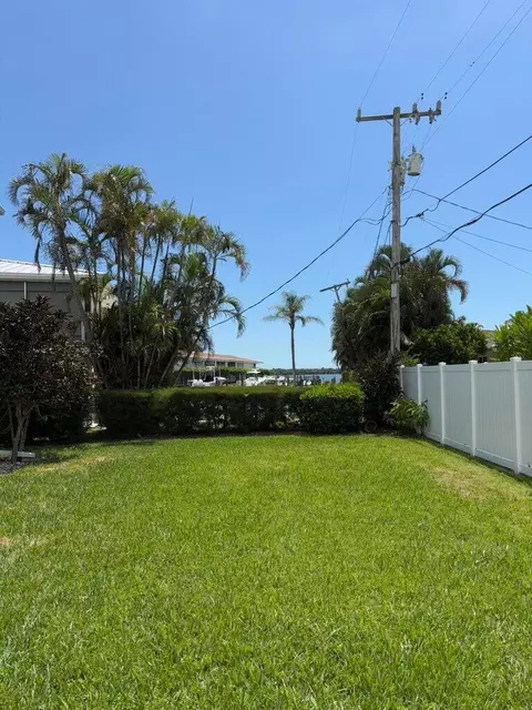 118 Yacht Club Dr #1, North Palm Beach, FL 33408
