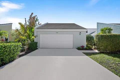 17068 Traverse Cir, Jupiter, FL 33477