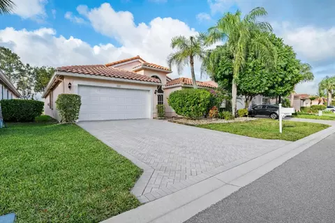 5327 Wycombe Ave, Boynton Beach, FL 33437
