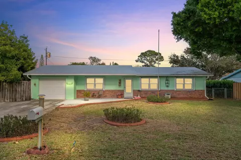 1341 SE Seashell Ln, Stuart, FL 34996