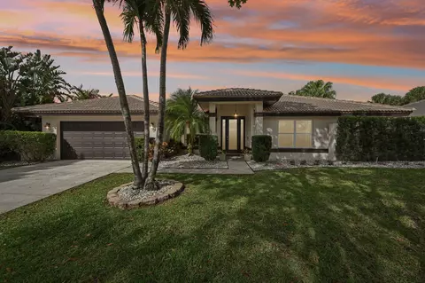 18295 Lake Bend Dr, Jupiter, FL 33458