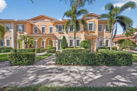 555 Dakota Dr, Jupiter, FL 33458