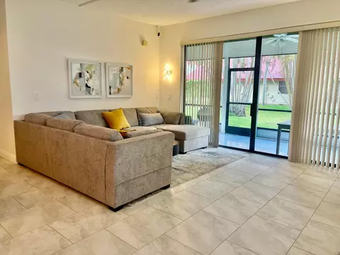 7884 Lexington Club Blvd #B, Delray Beach, FL 33446