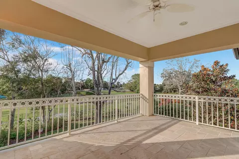 Exterior - 3572 SE Court Dr, Stuart, FL 34997 photo 4 of 9