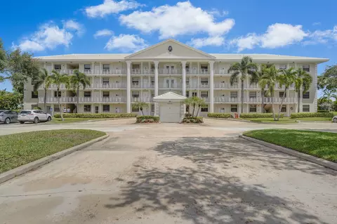 6073 Balboa Cir #105, Boca Raton, FL 33433
