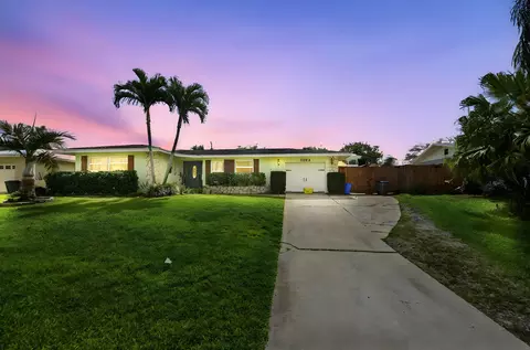 3854 Buttercup Cir S, Palm Beach Gardens, FL 33410