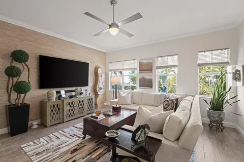 200 NE 2nd Ave #211, Delray Beach, FL 33444
