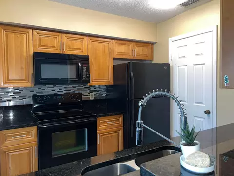 815 W Boynton Beach Blvd #7-205, Boynton Beach, FL 33426