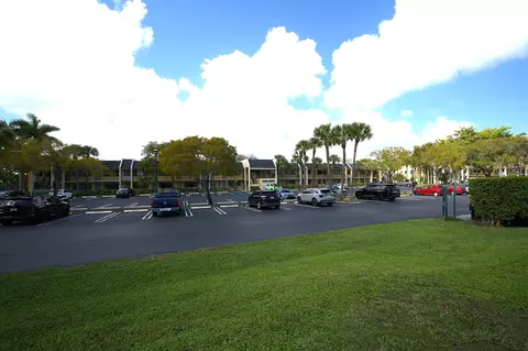 1509 Meadows Cir W, Boynton Beach, FL 33436
