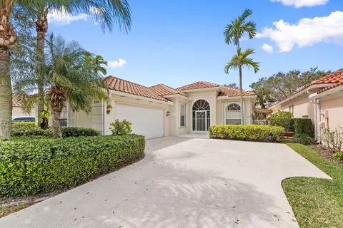2789 Irma Lake Dr, West Palm Beach, FL 33411