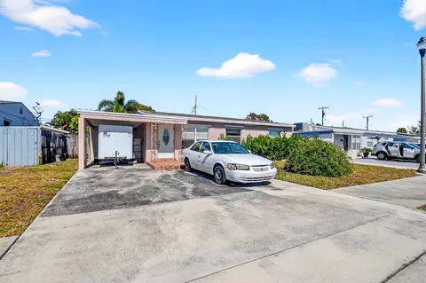 2013 Longwood Rd, West Palm Beach, FL 33409