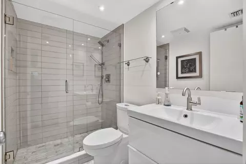 5851 Camino Del Sol #402, Boca Raton, FL 33433